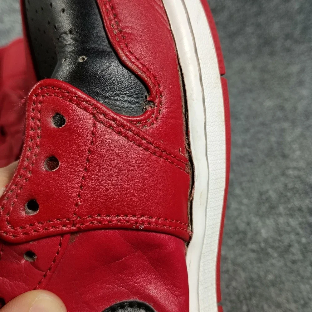 Nike Air Jordan 1 Mid Bred Men 8.5 Reverse Thrashed No Insoles No Laces Read